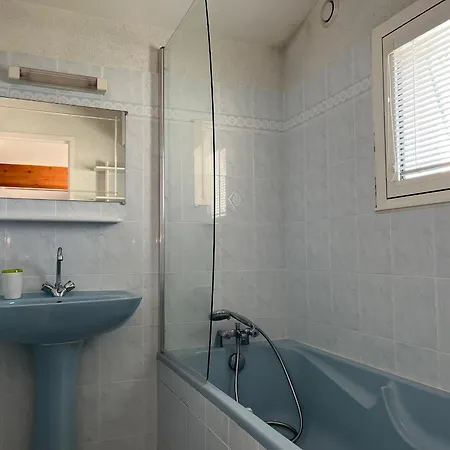 Climatisee 5 Pers, 450m Plages Nauzan Et Conseil, Terrasse 48m², Parking, Bbq, 2 - Fr-1-539-58