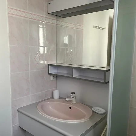 Climatisee 5 Pers, 450m Plages Nauzan Et Conseil, Terrasse 48m², Parking, Bbq, 2 - Fr-1-539-58 Сasa de vacaciones *